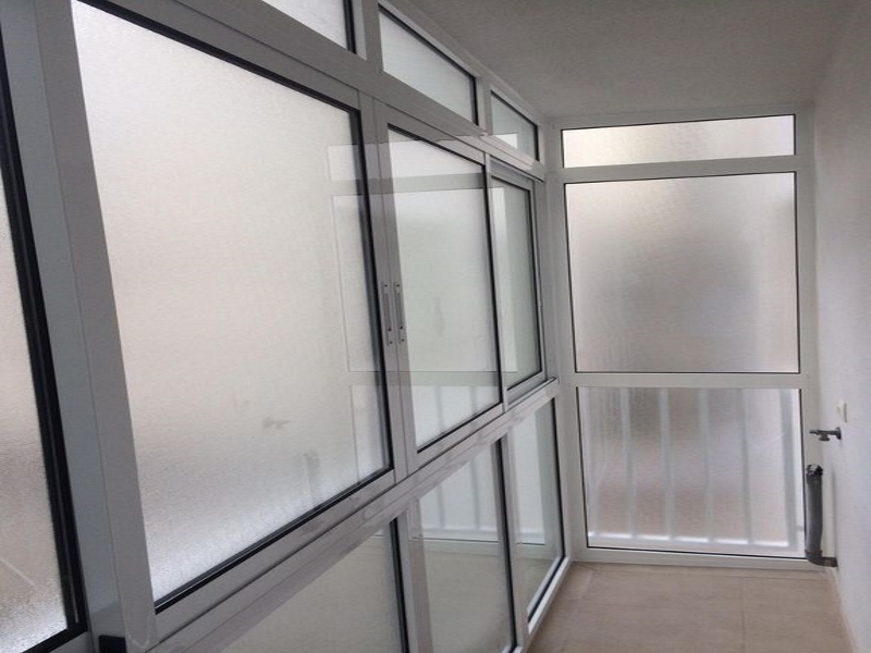 Puertas y ventanas de aluminio Puertas y ventanas de aluminio