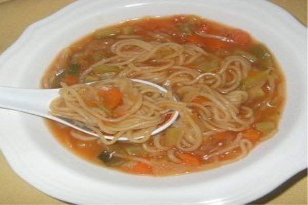 Sopa de Fideos Chinos